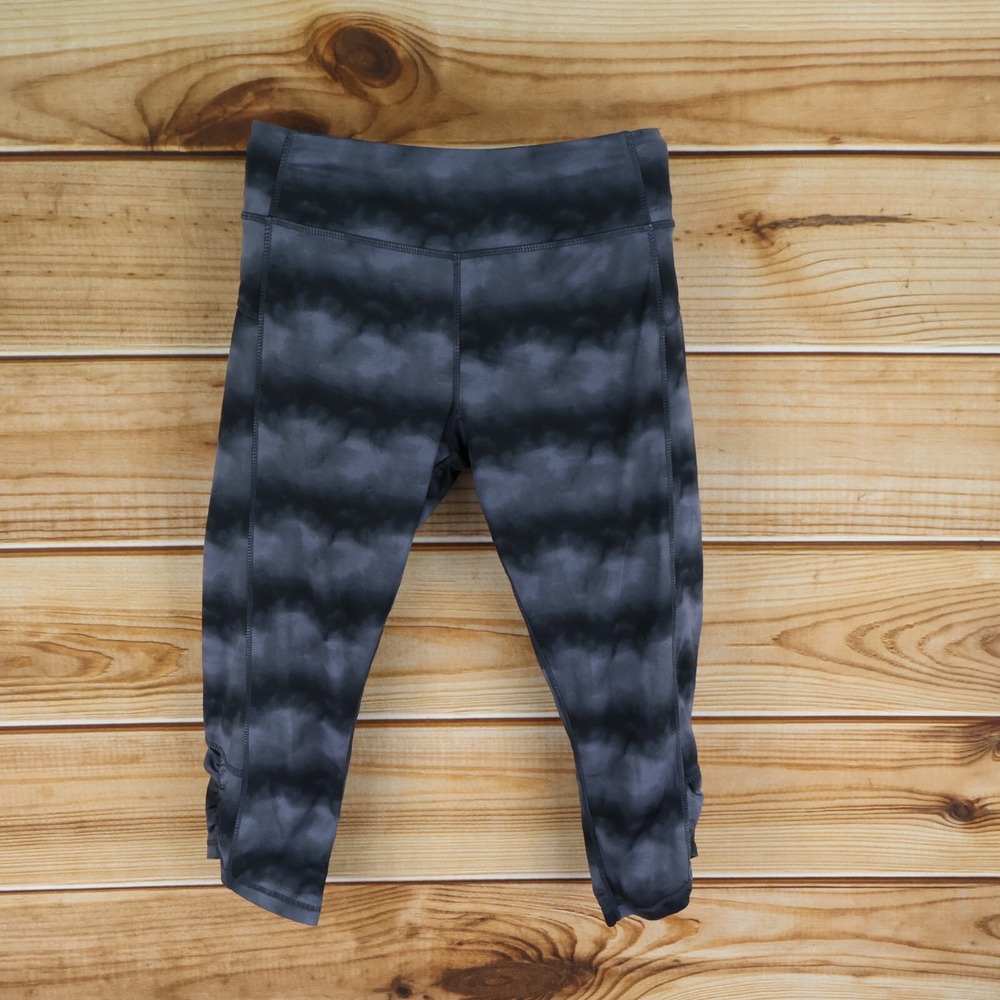 Kyodan Activewear Capri Leggings Womens Size M Gray Geometric‎ Mid Rise Stretch